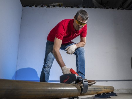 Электрический труборез VOLL V-CUT 400E, применение для резки стальных труб Электрический труборез VOLL V-CUT 400E, применение для резки стальных труб