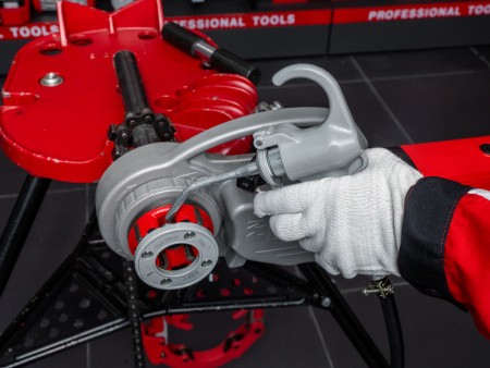 Ручной масляный насос с емкостью 4 л. для масла VOLL V-Oiler Ручной масляный насос с емкостью 4 л. для масла VOLL V-Oiler